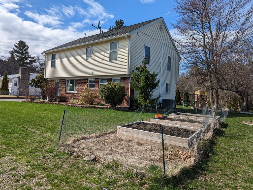 20 Longedge Road Clinton, MA 01510 - Photo 2 of 25 Gallery Image 2