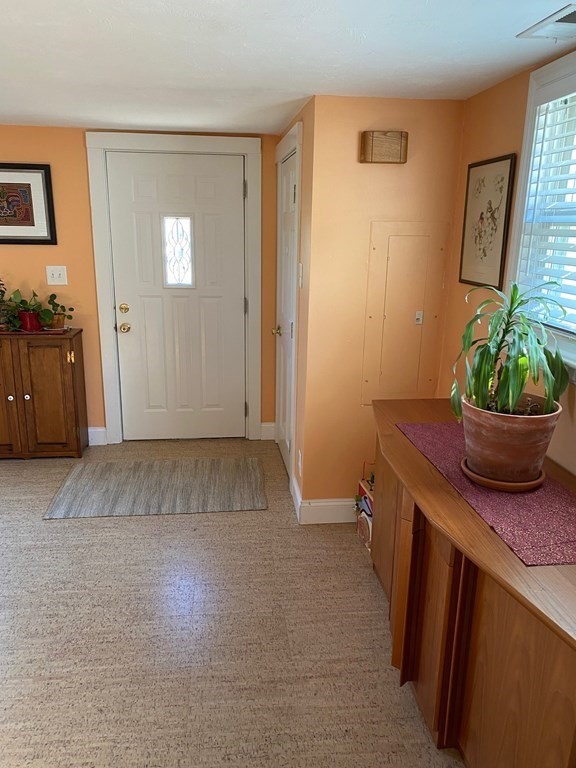 20 Longedge Road Clinton, MA 01510 - Photo 5 of 25 Gallery Image 5