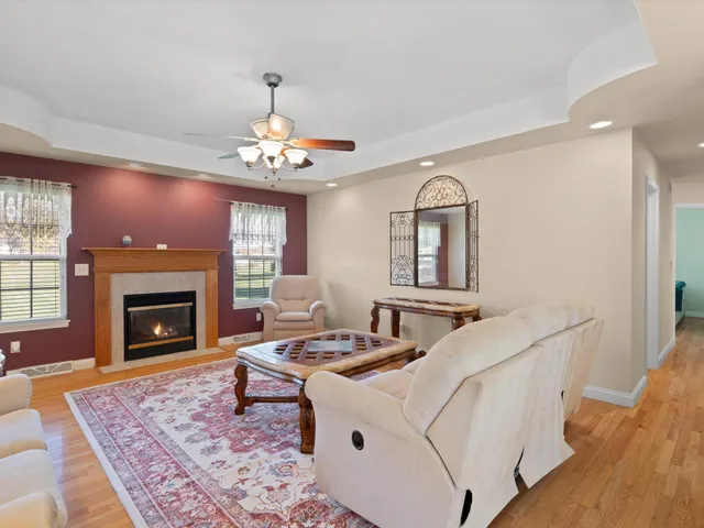 $537,000 | 183 Cimarron Drive, Valparaiso, IN 46385