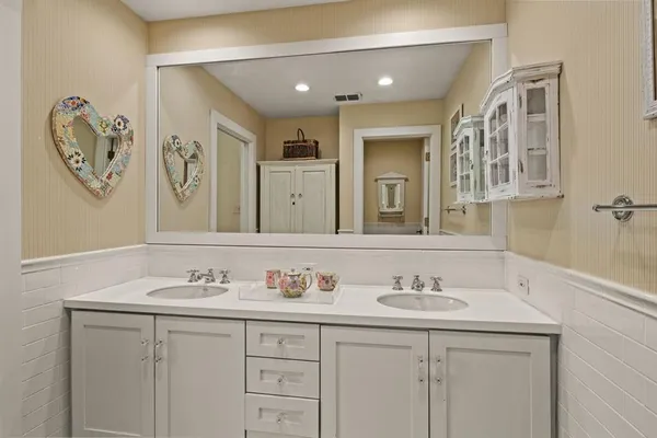 $3,199,000 | 608 Eagle Point Drive East, Mount Vernon, TX 75457