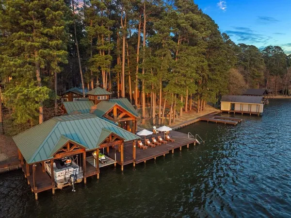 $3,199,000 | 608 Eagle Point Drive East, Mount Vernon, TX 75457