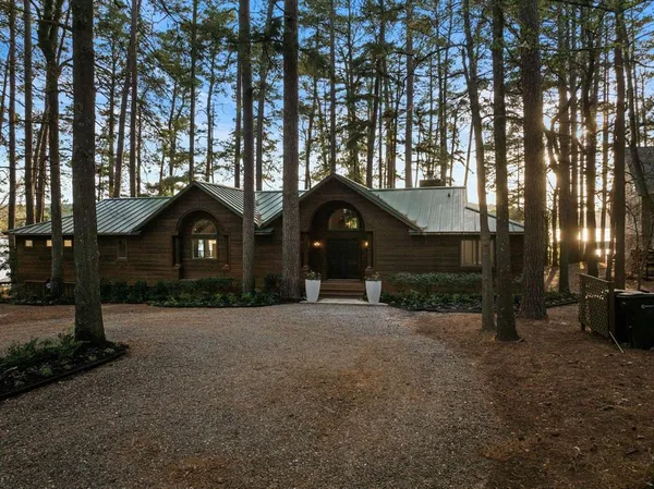 $3,199,000 | 608 Eagle Point Drive East, Mount Vernon, TX 75457