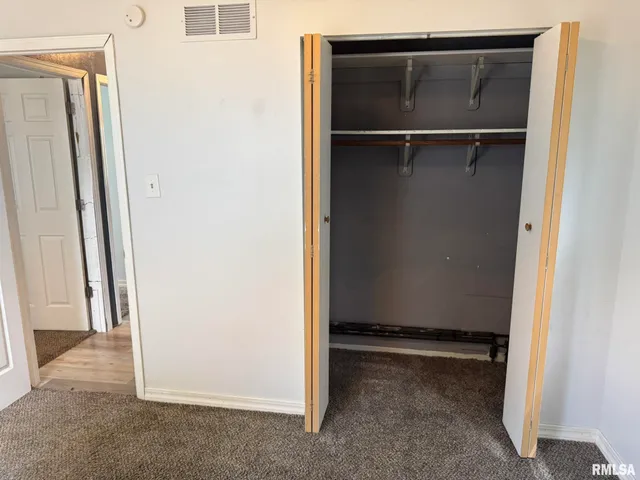 $1,300 | 2914 West 67th Street, Davenport, IA 52806