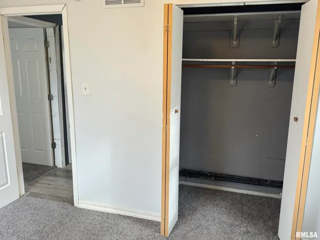 $1,300 | 2914 West 67th Street, Davenport, IA 52806