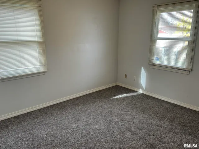 $1,300 | 2914 West 67th Street, Davenport, IA 52806