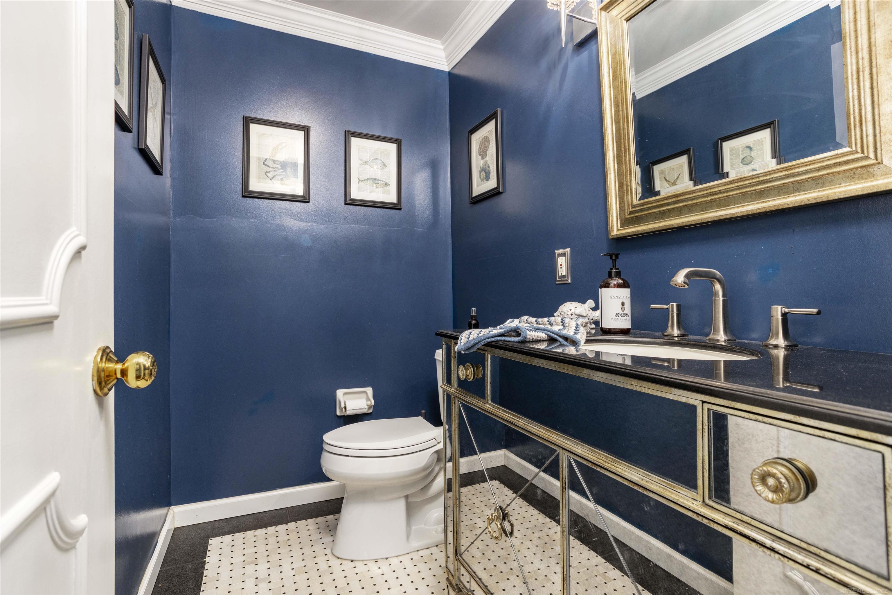 1039 Audubon Road Grosse Pointe, MI 48230 - Photo 19 of 61 50122528-18.JPG