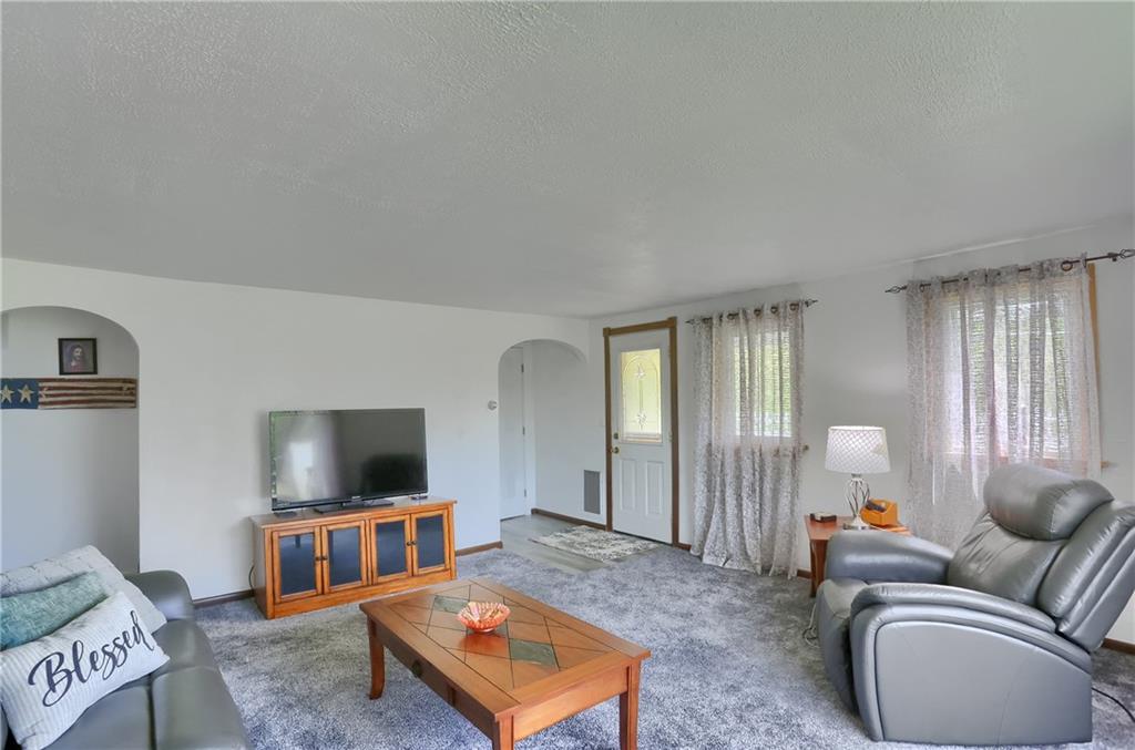 617 Bear Road Worthington, PA 16262 - Photo 5 of 39