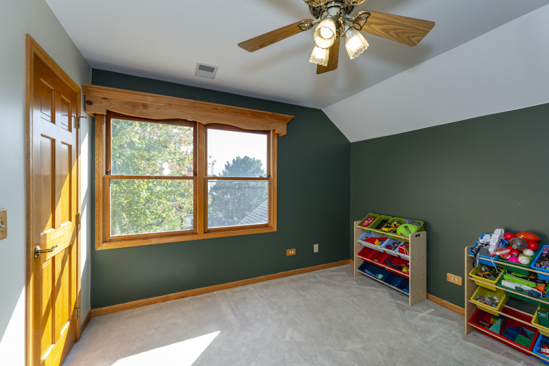 33605 East Pine Circle Genoa, IL 60135 - Photo 8 of 31