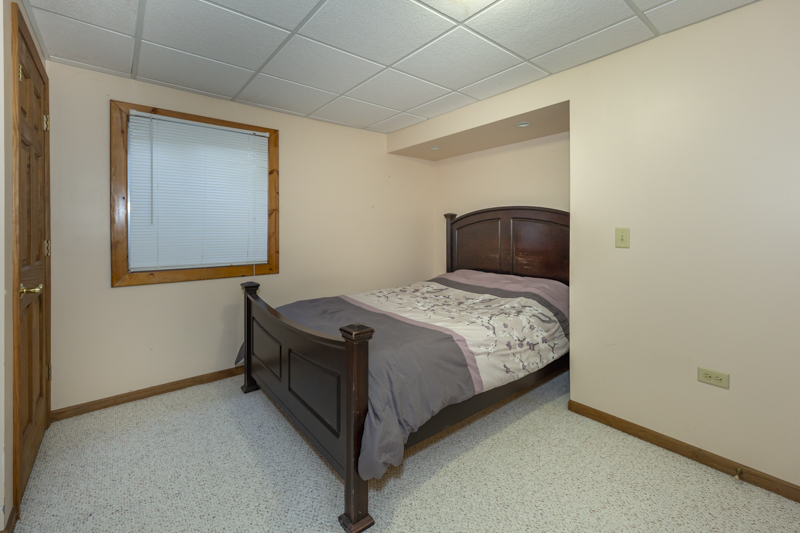 33605 East Pine Circle Genoa, IL 60135 - Photo 22 of 31