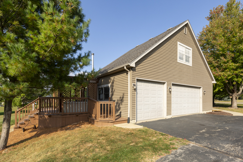 33605 East Pine Circle Genoa, IL 60135 - Photo 27 of 31