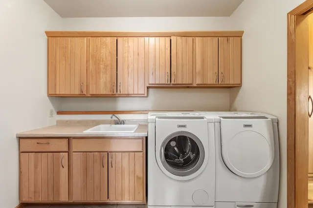 $500,000 | 1264 Bentgrass Court, Onalaska, WI 54650