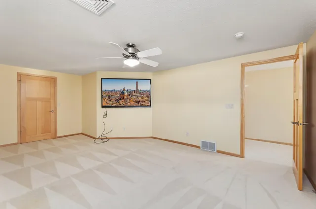 $500,000 | 1264 Bentgrass Court, Onalaska, WI 54650