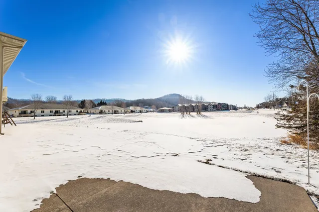 $500,000 | 1264 Bentgrass Court, Onalaska, WI 54650