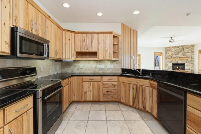 $500,000 | 1264 Bentgrass Court, Onalaska, WI 54650