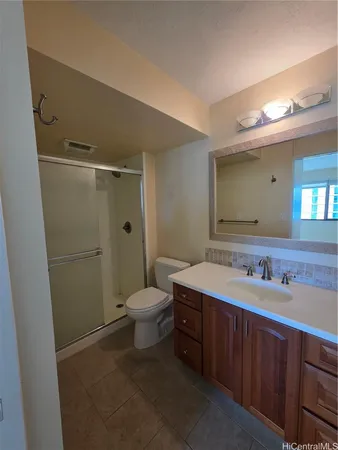 $2,750 | 2140 Kūhiō Avenue, Unit 2407, Honolulu, HI 96815