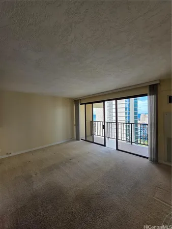 $2,750 | 2140 Kūhiō Avenue, Unit 2407, Honolulu, HI 96815
