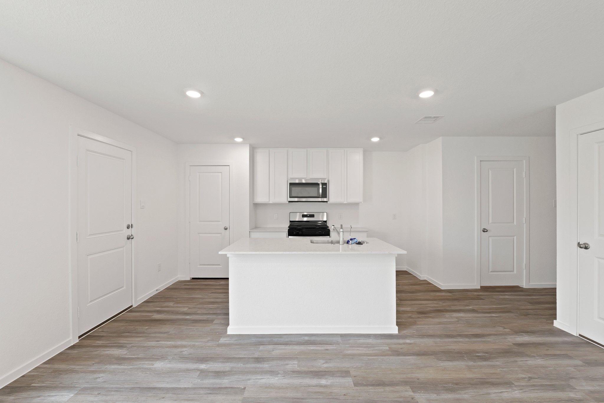 11759 Ruffian Drive Willis, TX 77318 - Photo 5 of 20 a view of kitchen appliances