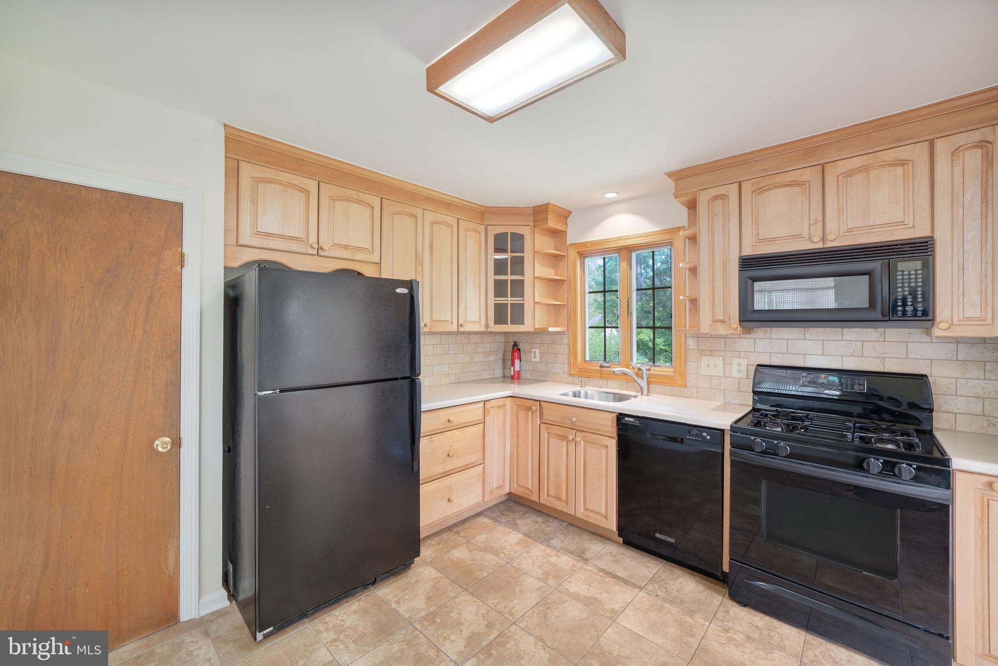 130 Willowbrook Road Cherry Hill, NJ 08034 - Photo 12 of 34 Gallery Image 12