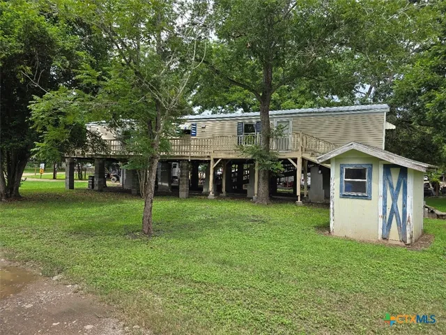 $1,250 | 55 Breiger Road, Gonzales, TX 78629