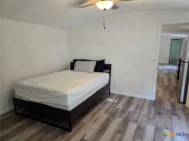 $1,250 | 55 Breiger Road, Gonzales, TX 78629