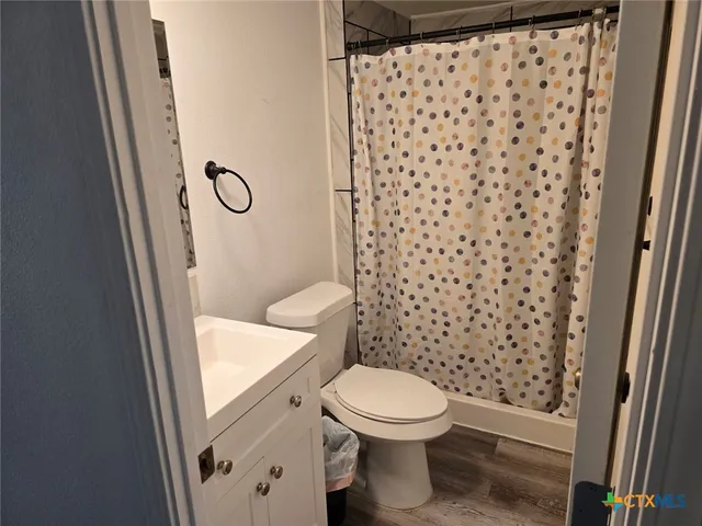 $1,250 | 55 Breiger Road, Gonzales, TX 78629