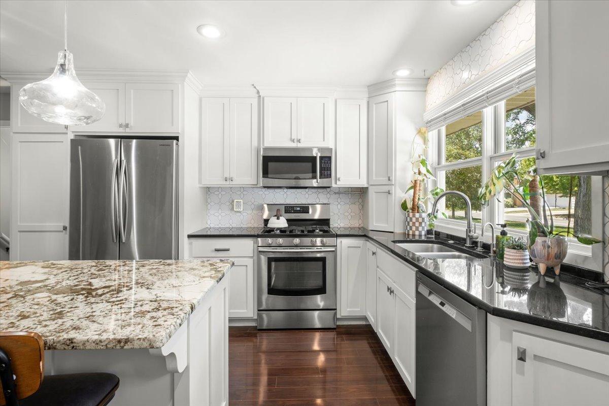 3341 Decatur Lane St. Louis Park, MN 55426 - Photo 8 of 33 Gallery Image 8