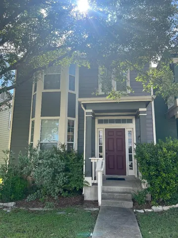 $1,600 | 135 Michaelis Road, Unit B, Kyle, TX 78640