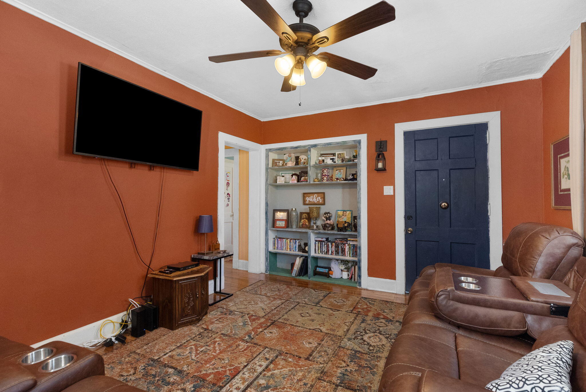 411 Pine Hill Road Elizabethton, TN 37643 - Photo 3 of 16 16-web-or-mls-217A1552