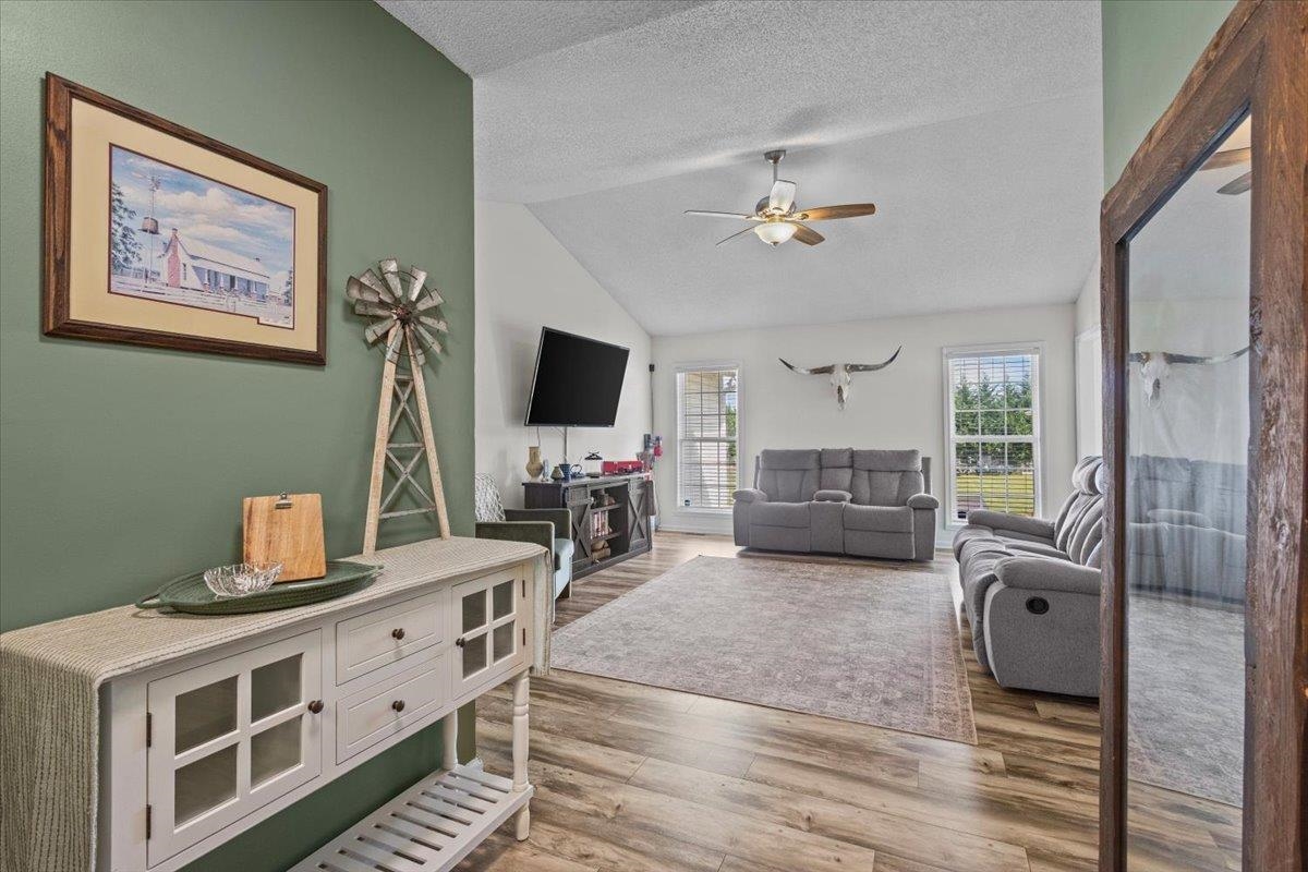 1330 Bishop Road Inman, SC 29349 - Photo 5 of 32