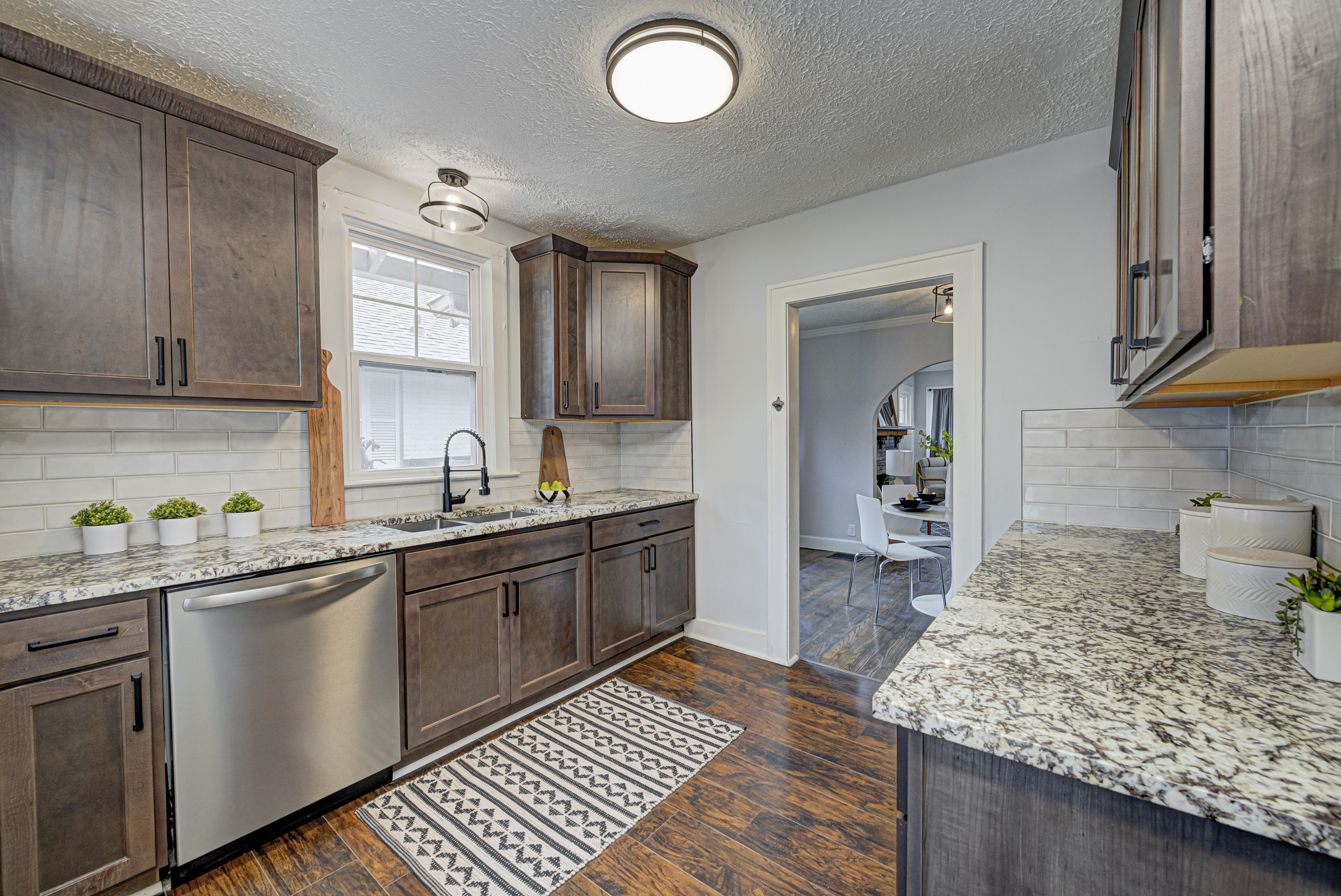 1644 Broad Ripple Avenue Indianapolis, IN 46220 - Photo 8 of 28 Gallery Image 8