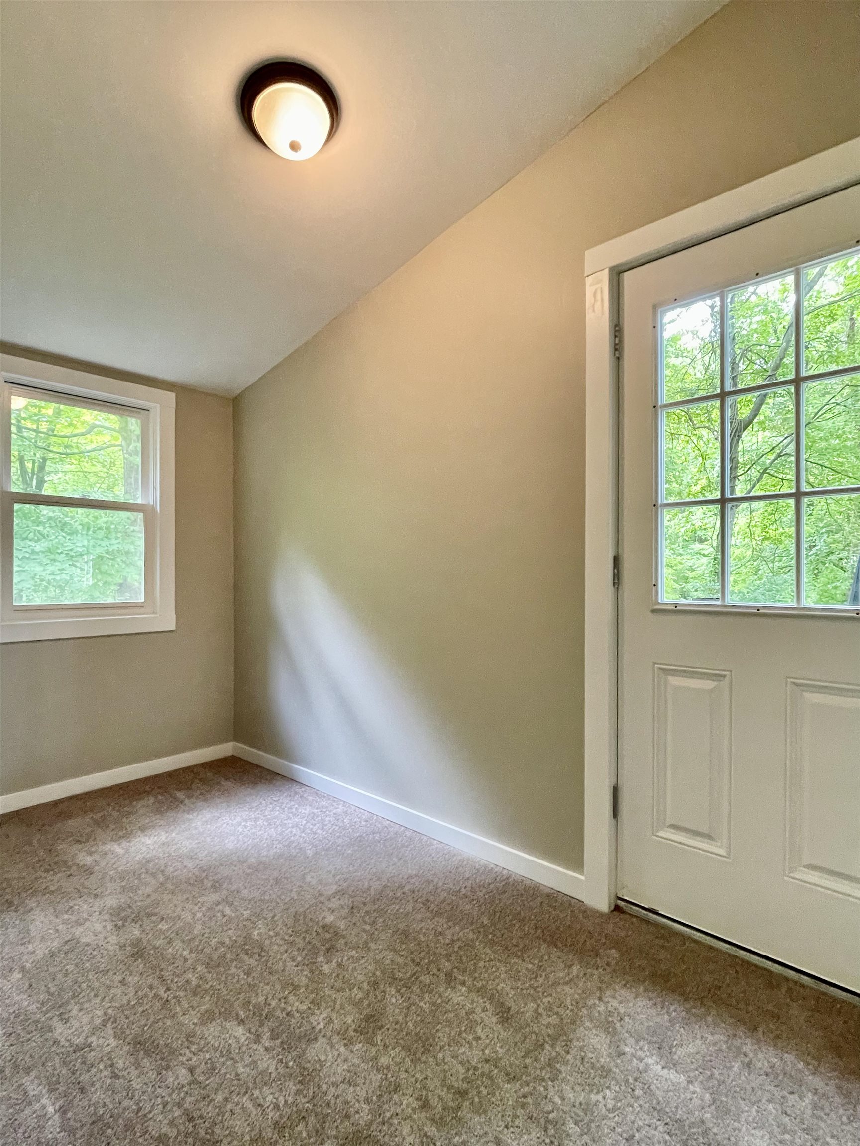 20 Merrimack Street Hooksett, NH 03106 - Photo 15 of 25 Gallery Image 15