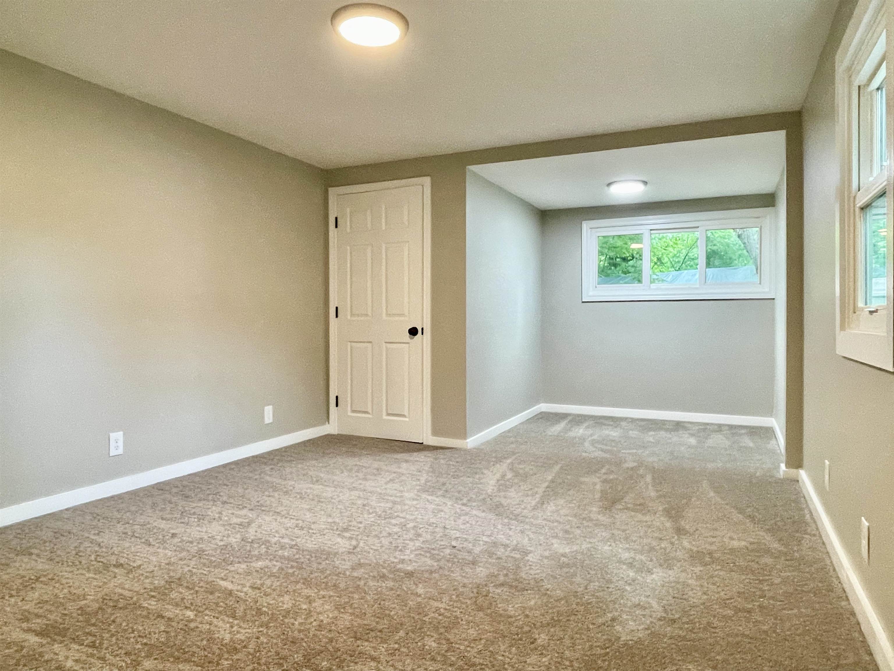 20 Merrimack Street Hooksett, NH 03106 - Photo 16 of 25 Gallery Image 16