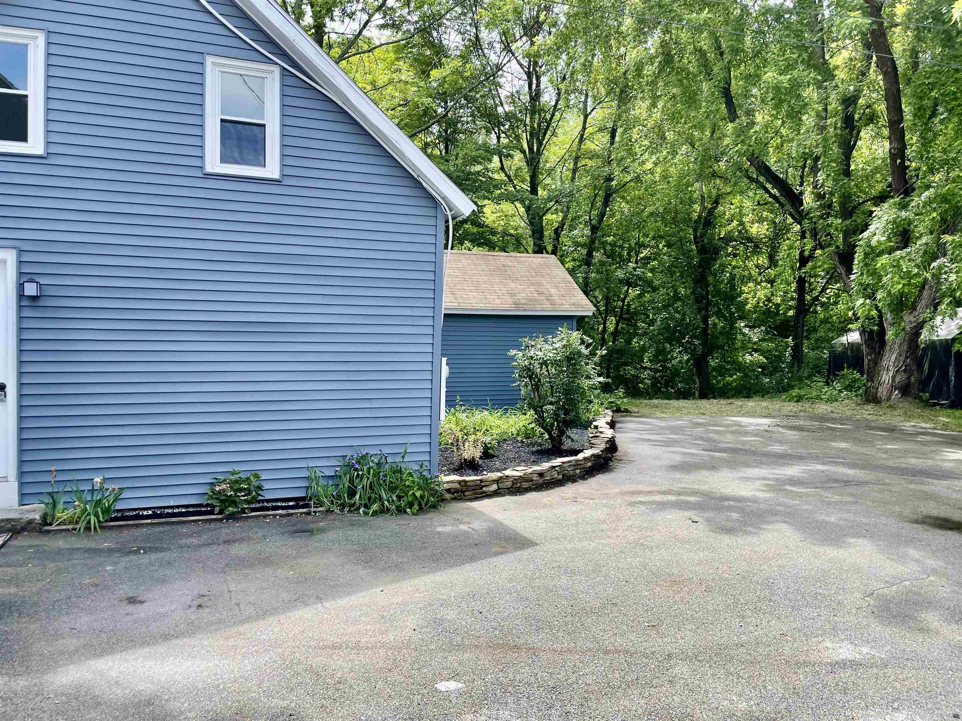 20 Merrimack Street Hooksett, NH 03106 - Photo 25 of 25 Gallery Image 25