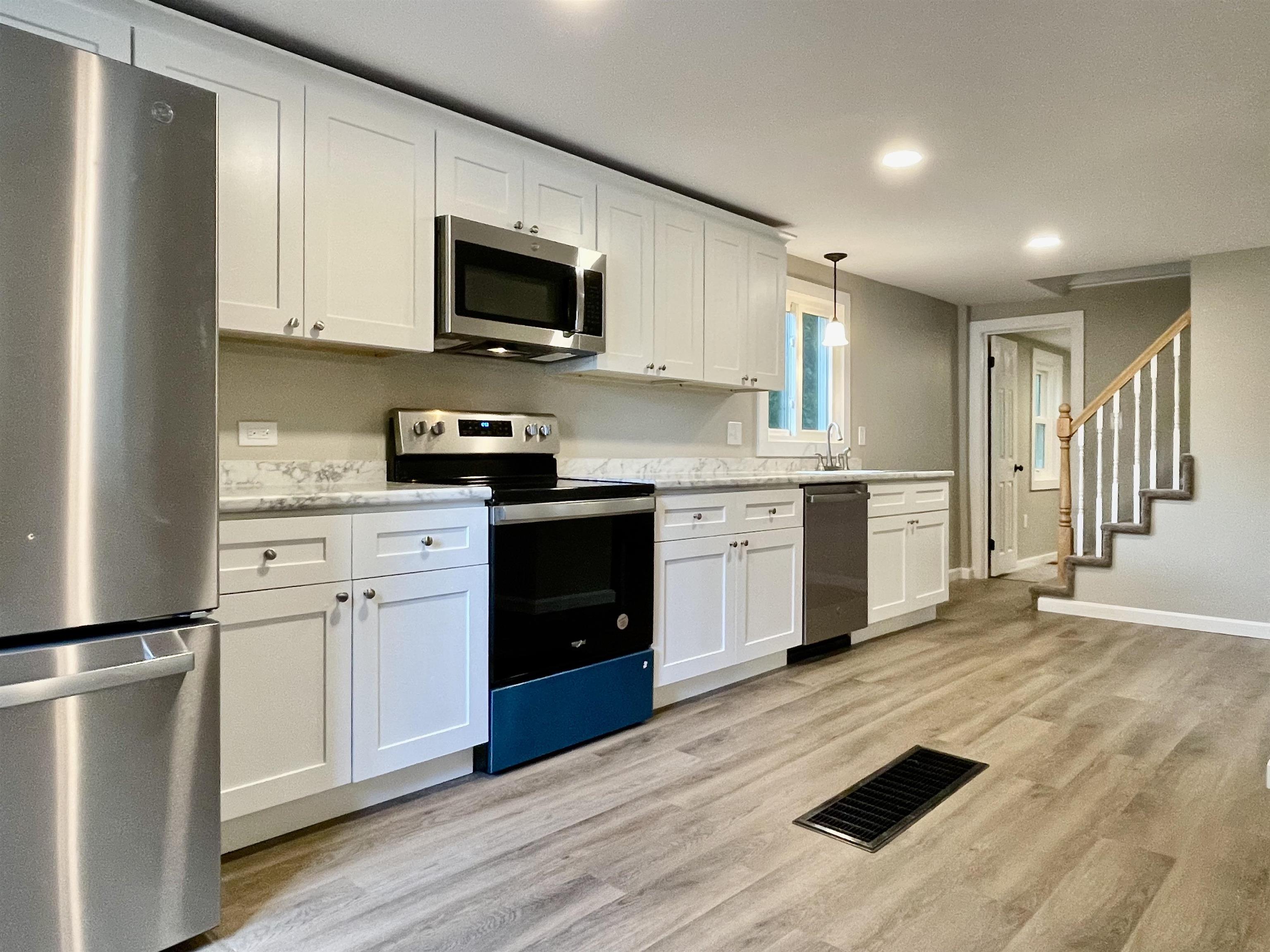 20 Merrimack Street Hooksett, NH 03106 - Photo 6 of 25 Gallery Image 6