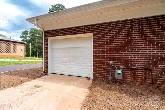 $310,000 | 6517 Elmwood Circle, Charlotte, NC 28214
