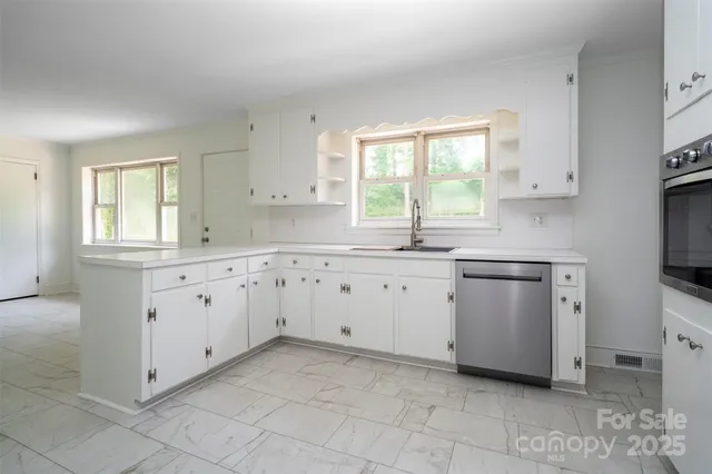 $310,000 | 6517 Elmwood Circle, Charlotte, NC 28214