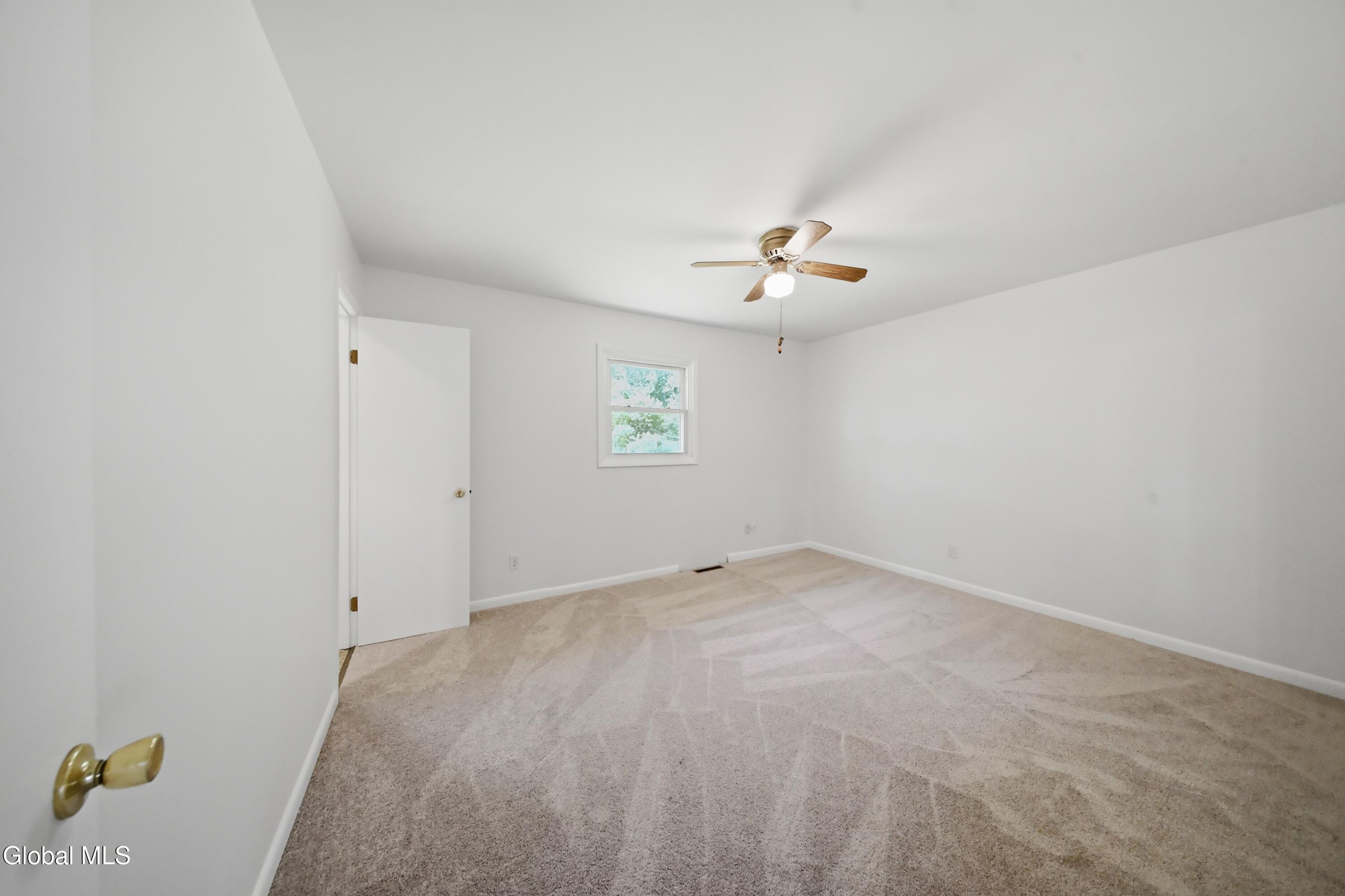 103 Smith Road Mechanicville, NY 12118 - Photo 18 of 36 18