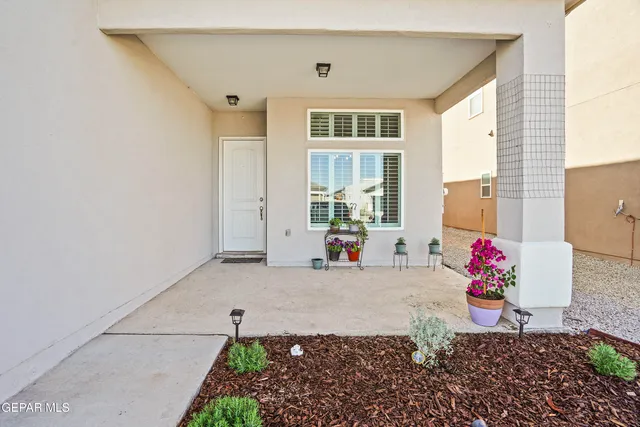 $339,950 | 352 Mercy Tellez, El Paso, TX 79927