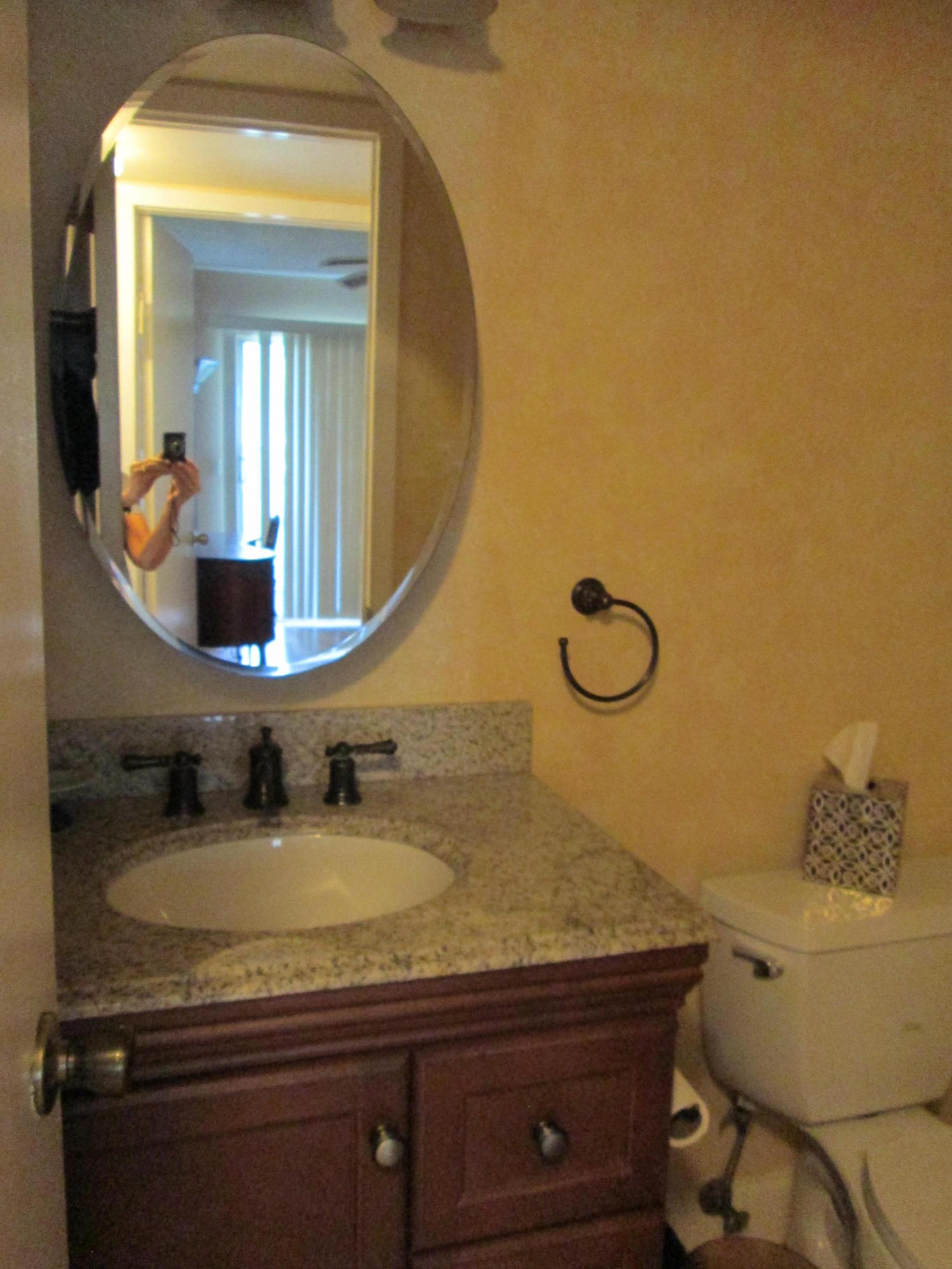 46 Suffolk B Boca Raton, FL 33434 - Photo 12 of 15 guest bathroom 2
