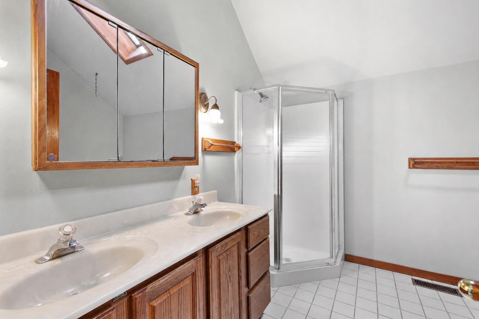 117 North German Avenue Jefferson, WI 53549 - Photo 18 of 28