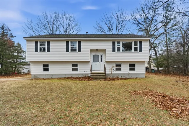 $524,900 | 25 Greenhalge Street, Tewksbury, MA 01876