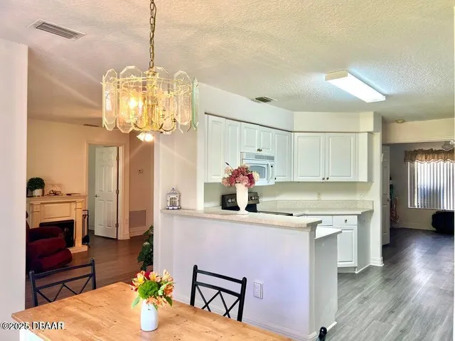 $1,850 | 129 Blue Heron Drive, Unit A, Daytona Beach, FL 32119