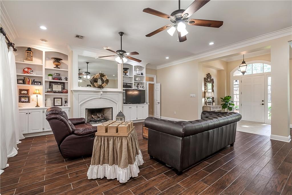 1260 Rue Beauvais Mandeville, LA 70471 - Photo 5 of 23 Gallery Image 5