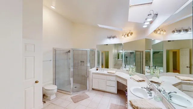 $685,000 | 162 Lost River Drive, Palm Desert, CA 92211