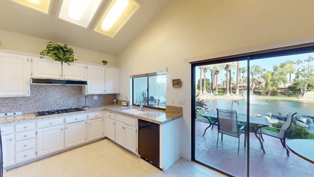 $685,000 | 162 Lost River Drive, Palm Desert, CA 92211