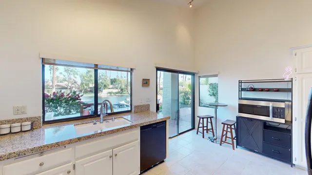 $685,000 | 162 Lost River Drive, Palm Desert, CA 92211