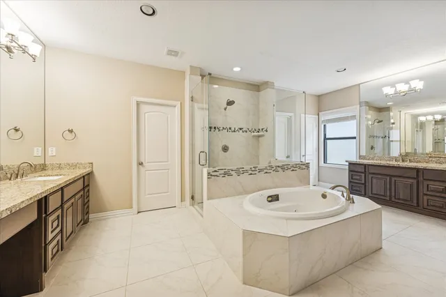 $2,800 | 7231 Laguna Villas, Houston, TX 77036