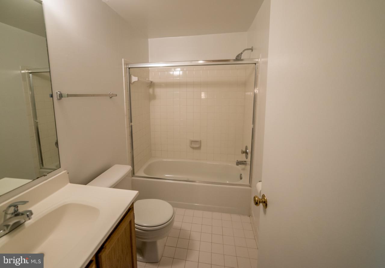 202 Finale Terrace Silver Spring, MD 20901 - Photo 5 of 12 Second full bath