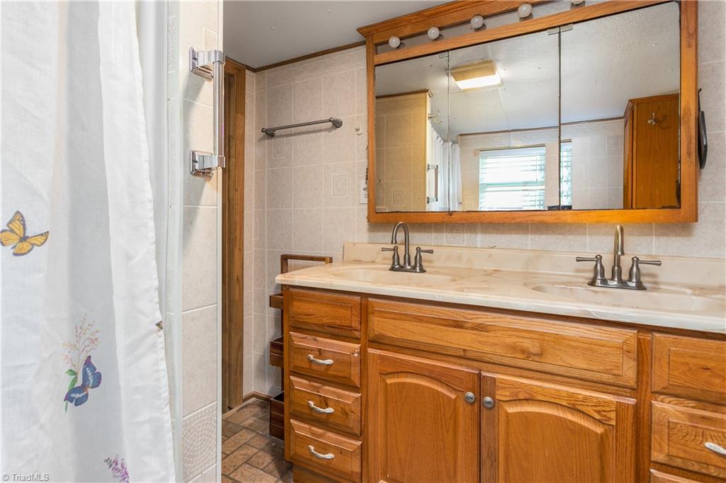 2396 Flat Swamp Road Denton, NC 27239 - Photo 18 of 40 Gallery Image 18