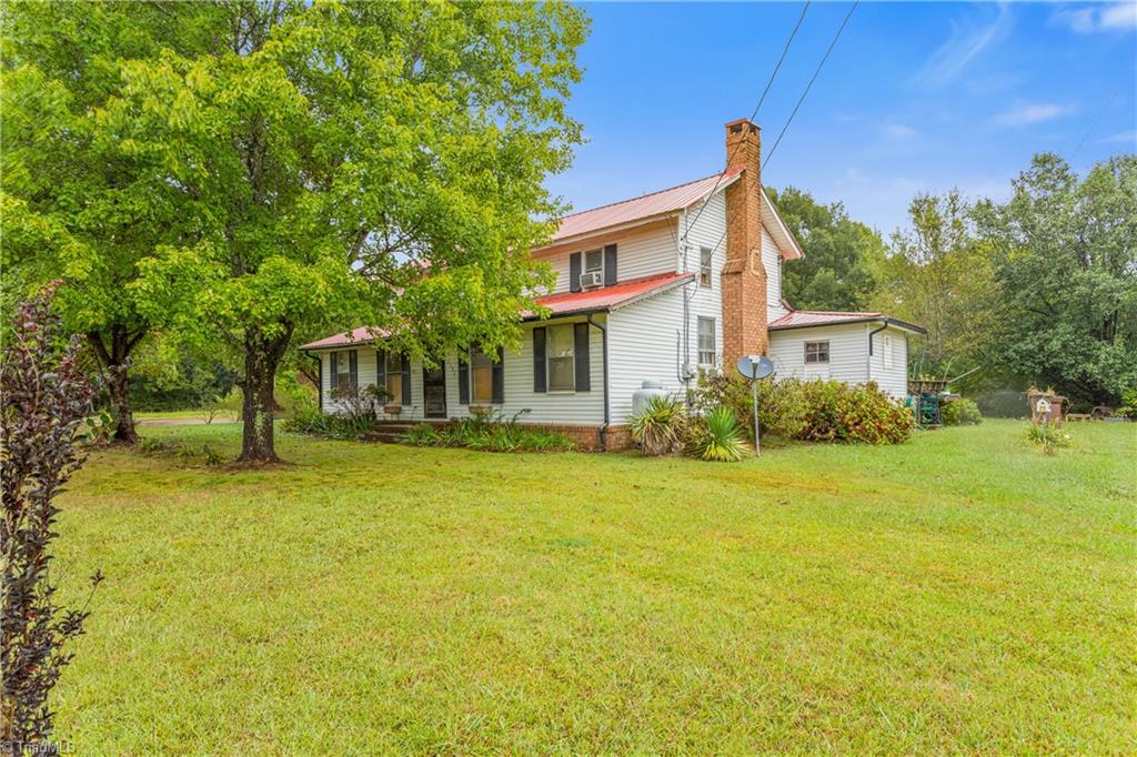 2396 Flat Swamp Road Denton, NC 27239 - Photo 4 of 40 Gallery Image 4